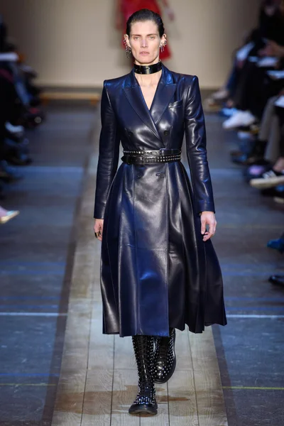 Look 20